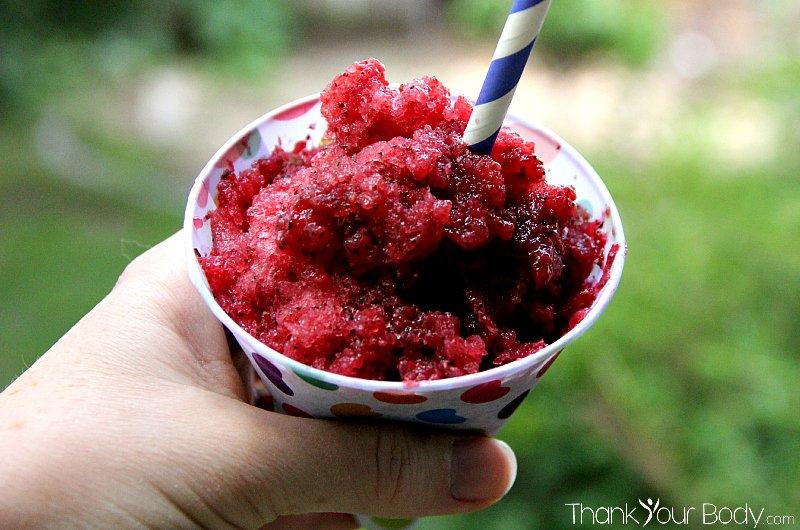Tips for serving and Presenting Frosted Cherry Snow Cones
